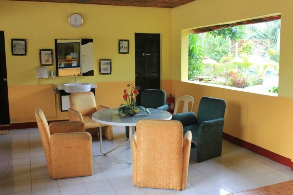 Bakasyunan Resort And Conference Center - Zambales Iba Eksteriør billede